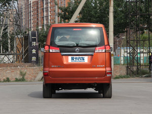 2013款1.5L 手动舒适版 7座 国V 正后	