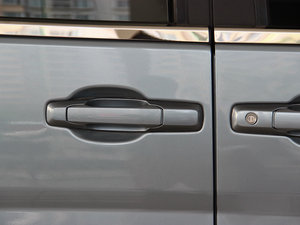 2013款1.6L 手动舒适型7座 国V 细节外观