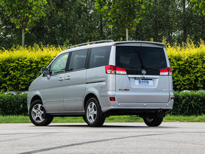 2014款1.6L 手动豪华型7座 国IV  左后45度