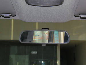 2014款1.6L 手动舒适型7座 国V  车内后视镜