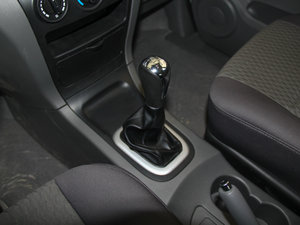2014款1.6L 手动舒适型7座 国V  换挡杆
