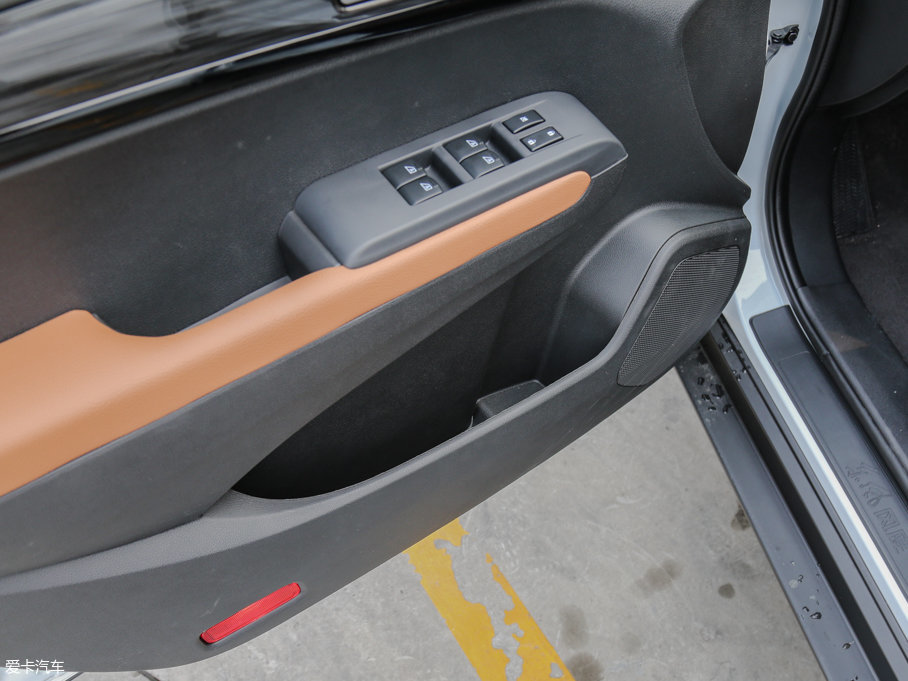 2016|LLMX5 2.0L ԄŞ