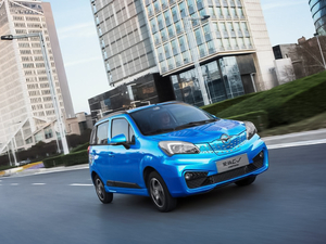 2019款爱尚360 智炫版34.05kWh 整体外观