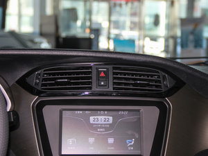 2016款1.5L 手动智能舒适型 空调出风口