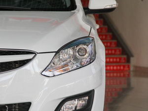 2016款1.6L 手动运动智能型 大灯