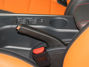 2016款1.6L 手动智能豪华型科技版 驻车制动器