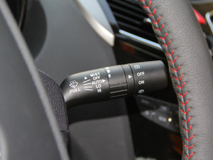 2016款1.6L 手动智能豪华型科技版 中控区