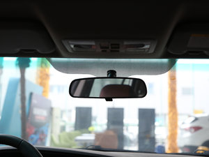 2017款1.5T CVT豪华型 车内后视镜