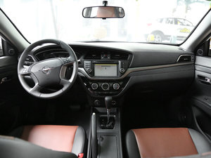 2017款1.5T CVT豪华型 内饰全景