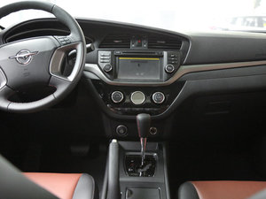 2017款1.5T CVT豪华型 中控台