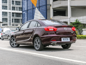 2017款1.6L 手动舒适型 左后45度