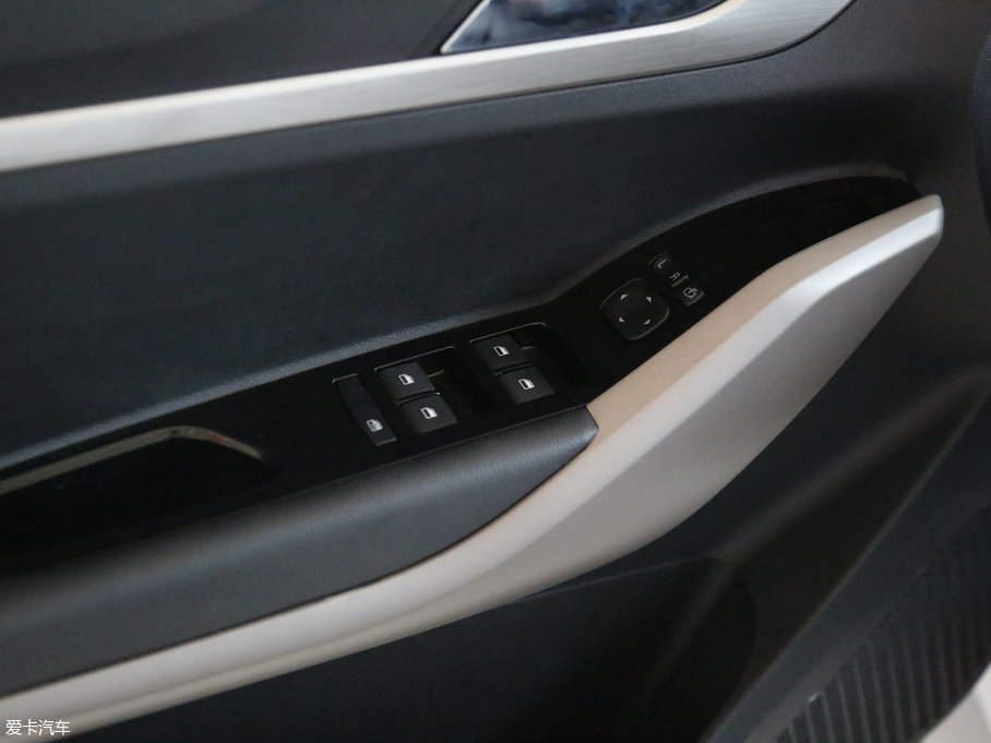 2017RS5ഺ 1.6L CVTŞ