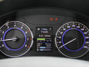 2017款1.6L CVT旗舰型 中控区
