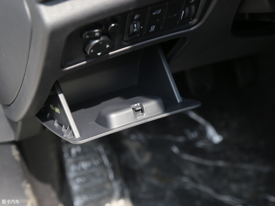 2017RS5  1.5T քF