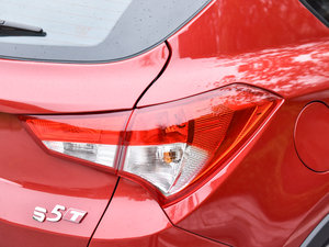 2017 1.5T CVTŞ ^