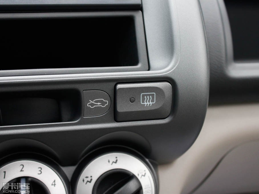 2011������S1 1.5L �ԄӺ��A��