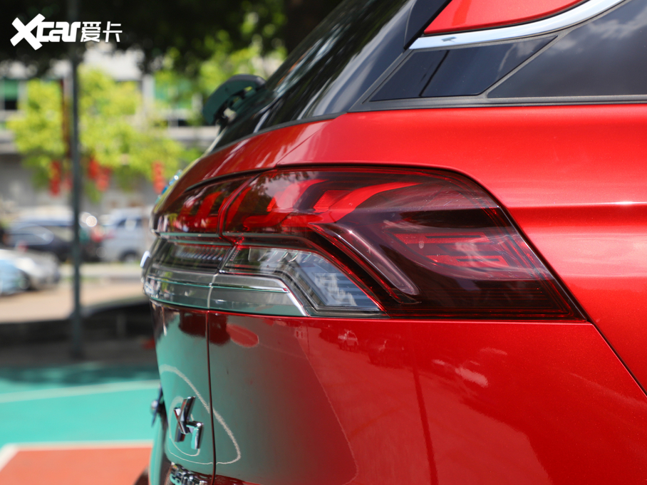 2020���L���W��X7 1.5T ̫�����b��