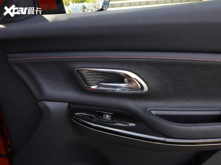 2020���L���W��X7 1.5T ̫�����b��