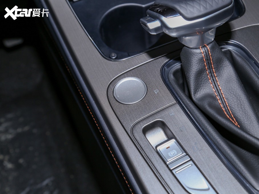 2020���L���W��X7 1.5T �ԄӾ�Ӣ��