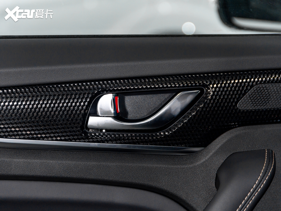 2020LWпِ 2.0T ԄL 7