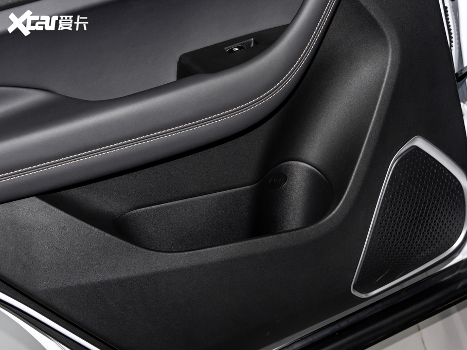 2020LWпِ 2.0T ԄL 7