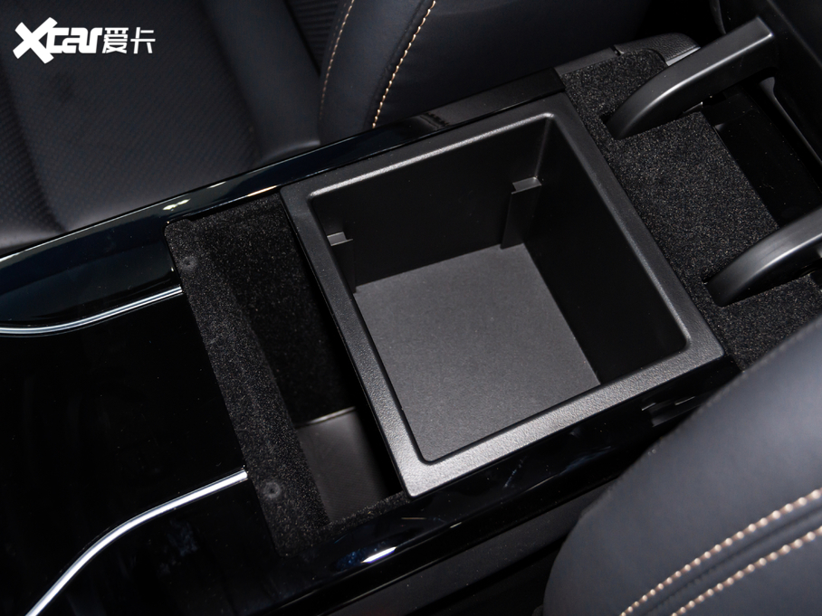 2020LWпِ 2.0T ԄL 7