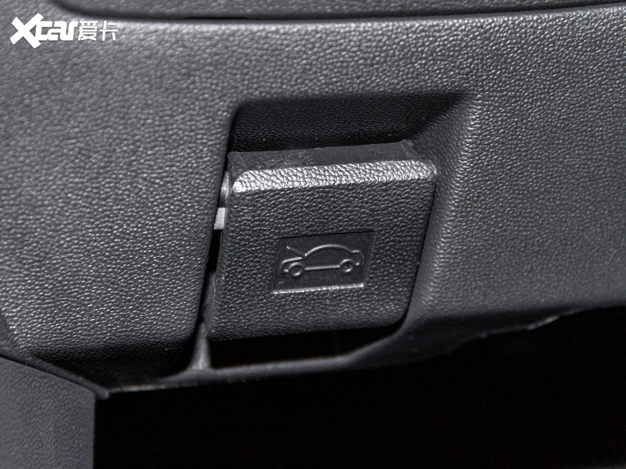 2020LWпِ 2.0T ԄL 7