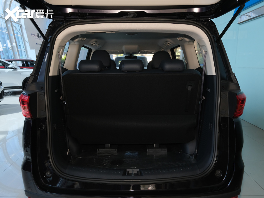 長安汽車2020款長安歐尚科尚EV