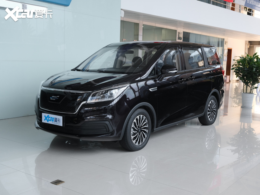 長安汽車2020款長安歐尚科尚EV