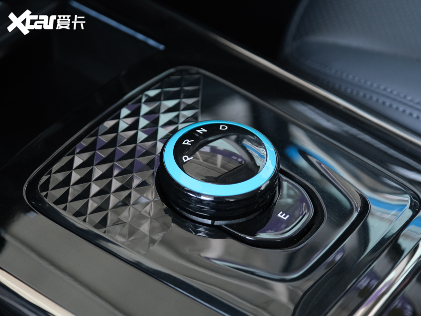 長安汽車2020款長安歐尚科尚EV