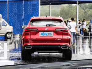 2021款1.5T DCT旗舰型 正后	