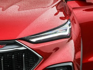 2021款1.5T DCT旗舰型 大灯