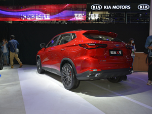2021款1.5T DCT旗舰型 整体外观