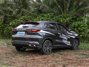 2021款1.5T DCT旗舰型 整体外观