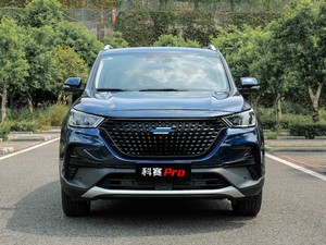 2021款GT 2.0T 自动领航型 7座 正前