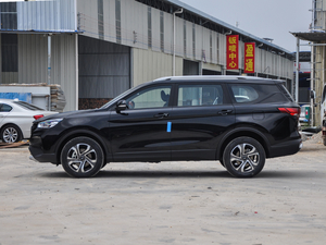 2021款1.5T 手动豪华型 7座 正侧（左）