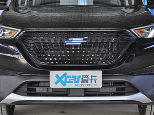 2021款1.5T 手动豪华型 7座 中网