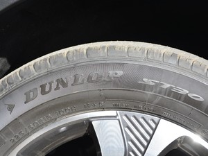 2021款1.5T 自动领航型 7座 轮胎品牌