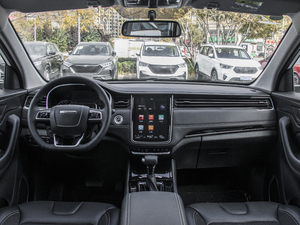 2021款1.5T 自动豪华型 6座 内饰全景