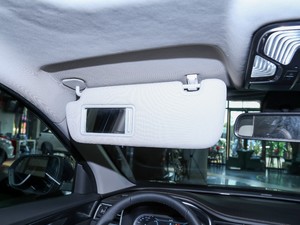 2021款1.5T 自动旗舰型 7座 遮阳板（左）
