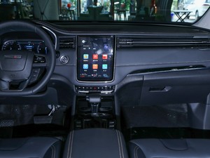 2021款1.5T 自动旗舰型 7座 中控台
