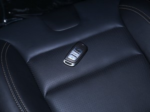 2021款1.5T 自动旗舰型 7座 车钥匙