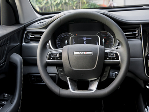 2021款1.5T 手动精英型 7座 方向盘