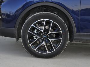 2021款GT 2.0T 自动领航型 6座 轮圈