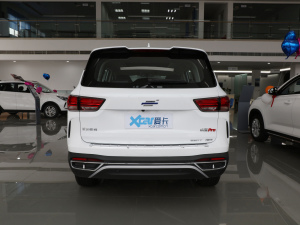 2021款1.5T 手动旗舰型 7座 正后	