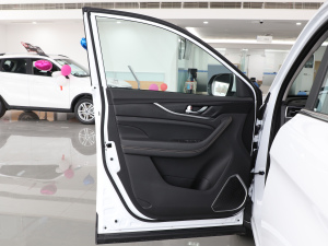 2021款1.5T 手动旗舰型 7座 驾驶位车门