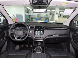 2021款1.5T 手动旗舰型 7座 内饰全景
