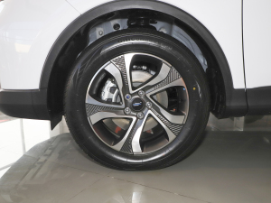 2021款1.5T 自动豪华型 7座 轮圈