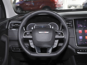 2021款1.5T 自动豪华型 7座 方向盘