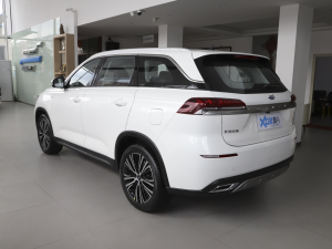 2021款1.5T 自动尊享型 左后45度